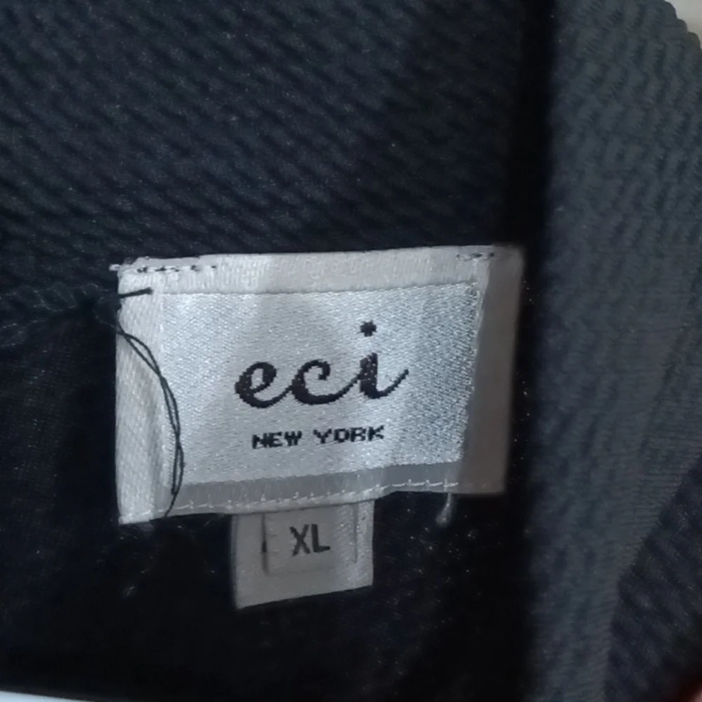 ECI Black Textured Fabric - Picture 3 of 3